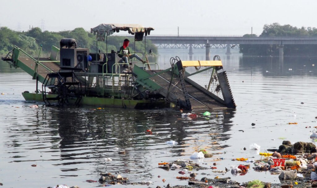 Skimmer in Yamuna